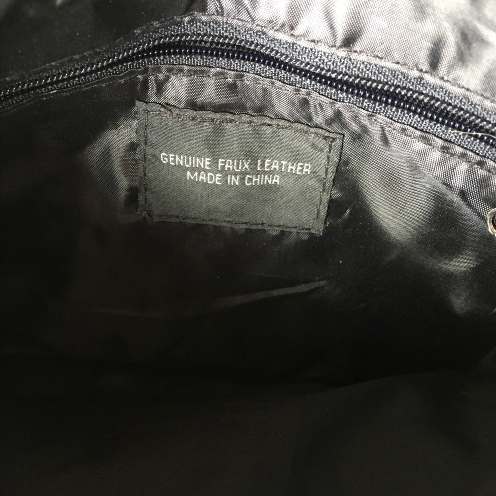 Faux leather clutch - SOLD - Picture 2 of 3